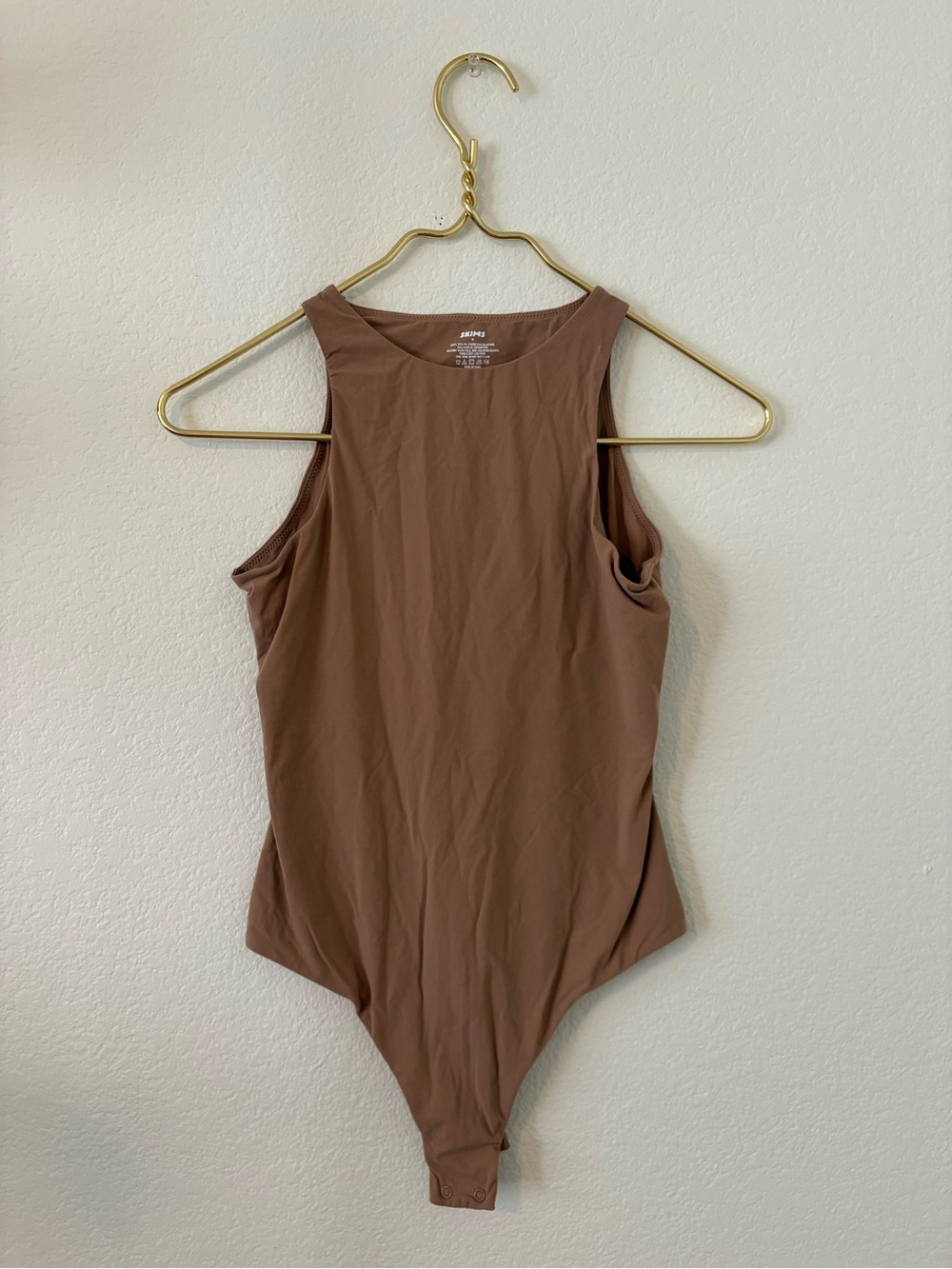 SKIMS Brown/nude Scoop Neck Bodysuit